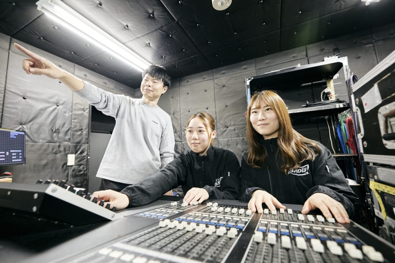 音響スタッフになるには？仕事内容や持っていると有利な資格、求められるスキル、平均年収などをご紹介