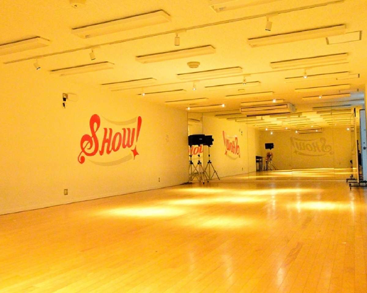 ダンススタジオ WEST